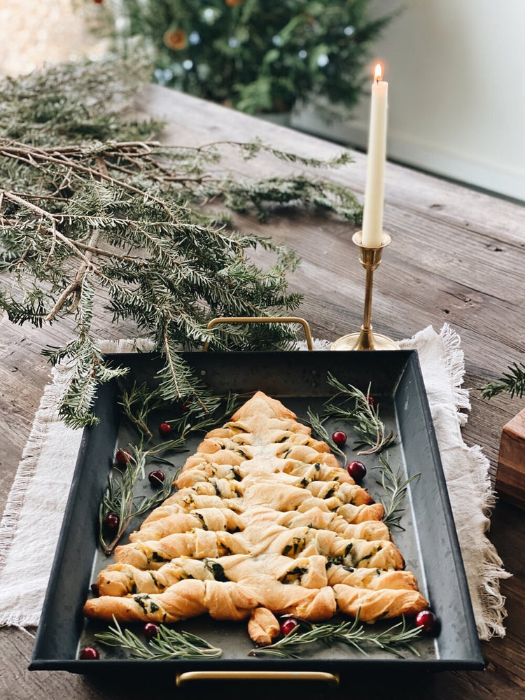 A super easy, super tasty, Christmas Tree Breadstick Appetizer - Country Life Natural Foods